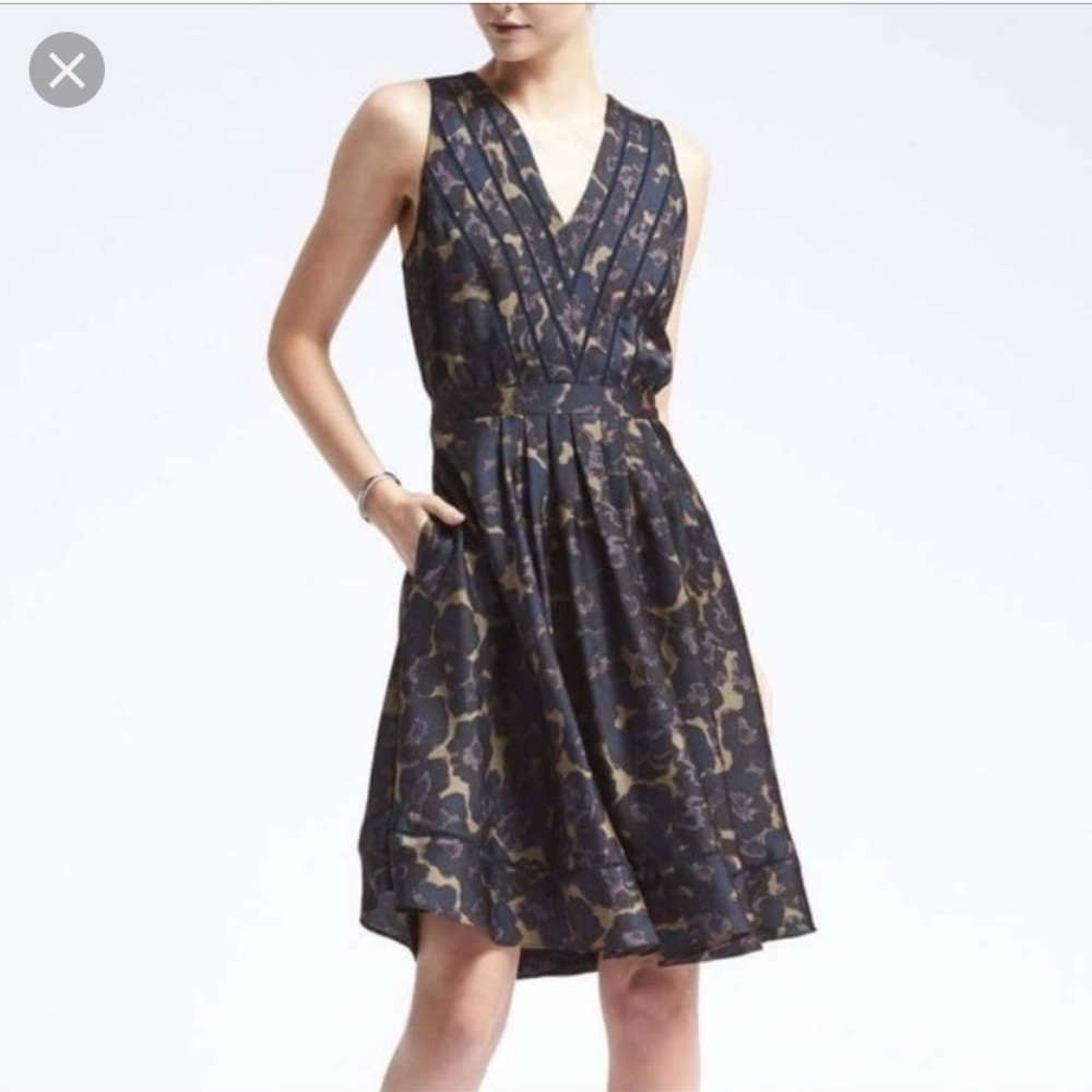 BR Graffiti Floral Dress size 2